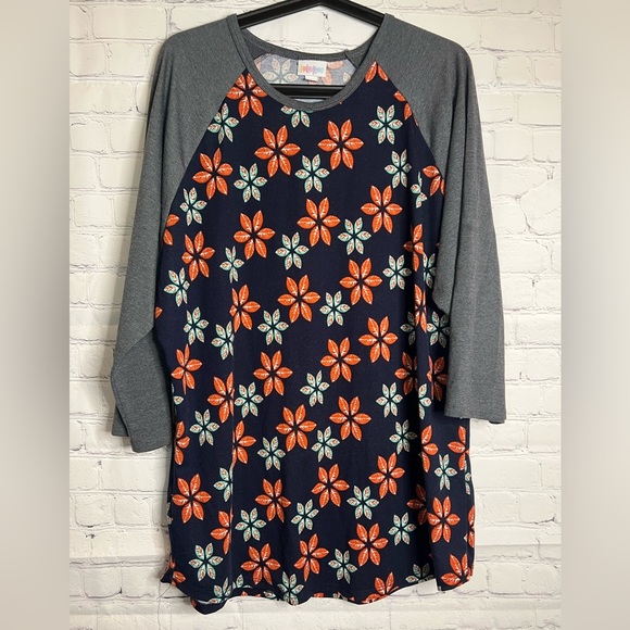 LuLaRoe Tops - Lularoe 3/4 sleeve Women’s Shirt, size, 3X plus size